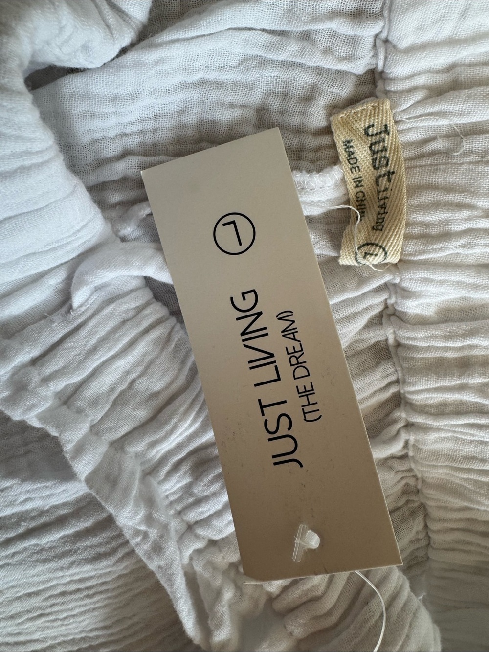 Just Living Cream Textured Ruched Capris